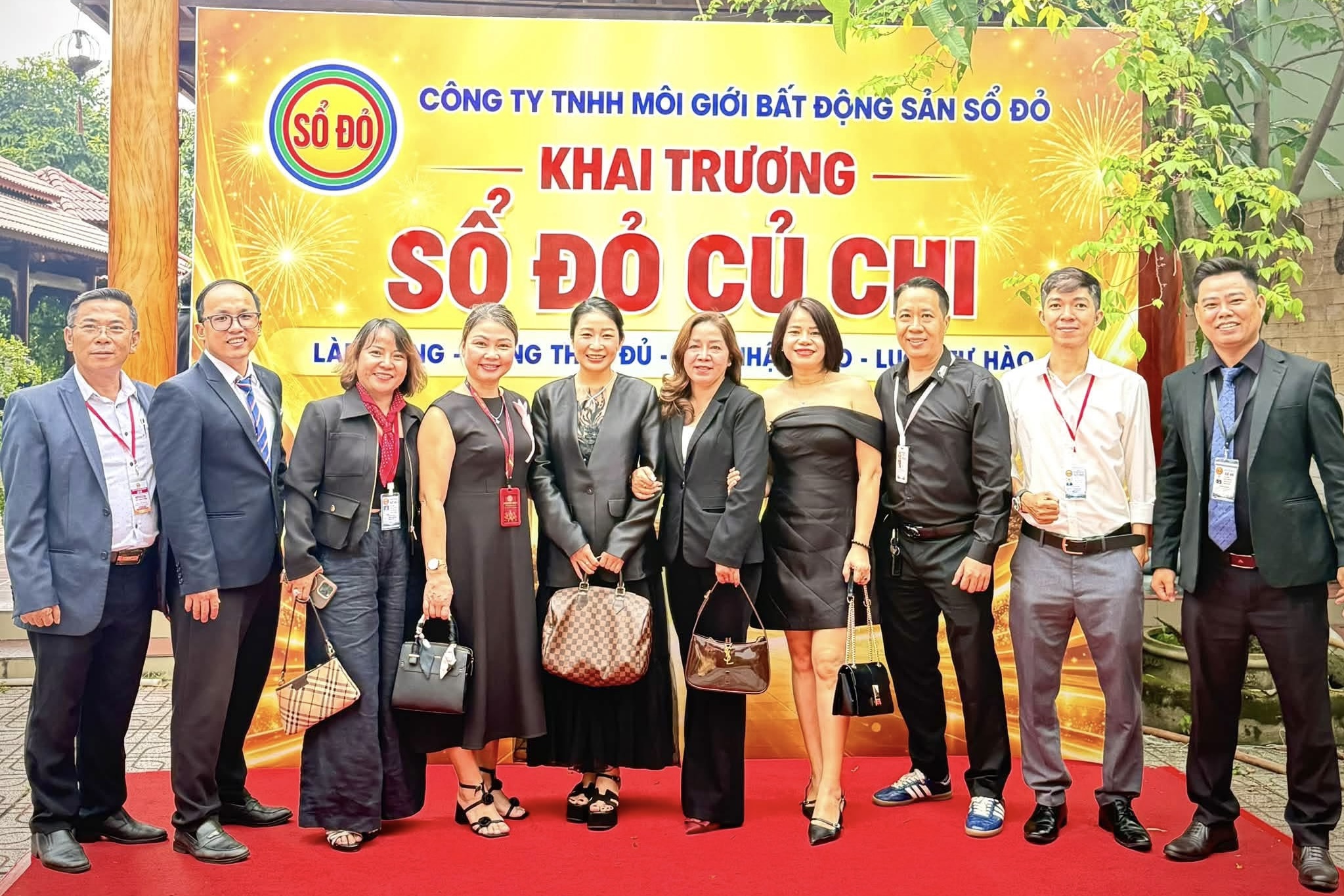 Bất động sản Sổ Đỏ Củ Chi khai trương hồng phát, chính thức tuyển môi giới nhà phố Củ Chi