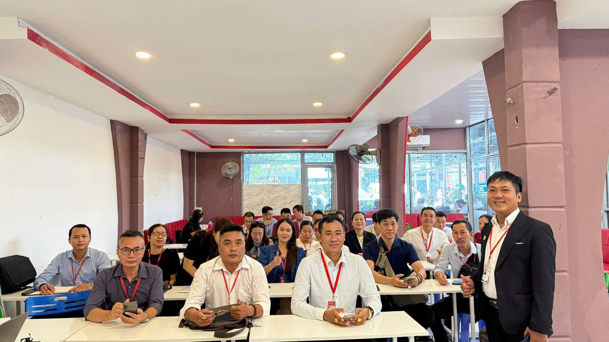 Bất Động Sản Sổ Đỏ Hóc Môn Tuyển Dụng Môi Giới Nhà Phố