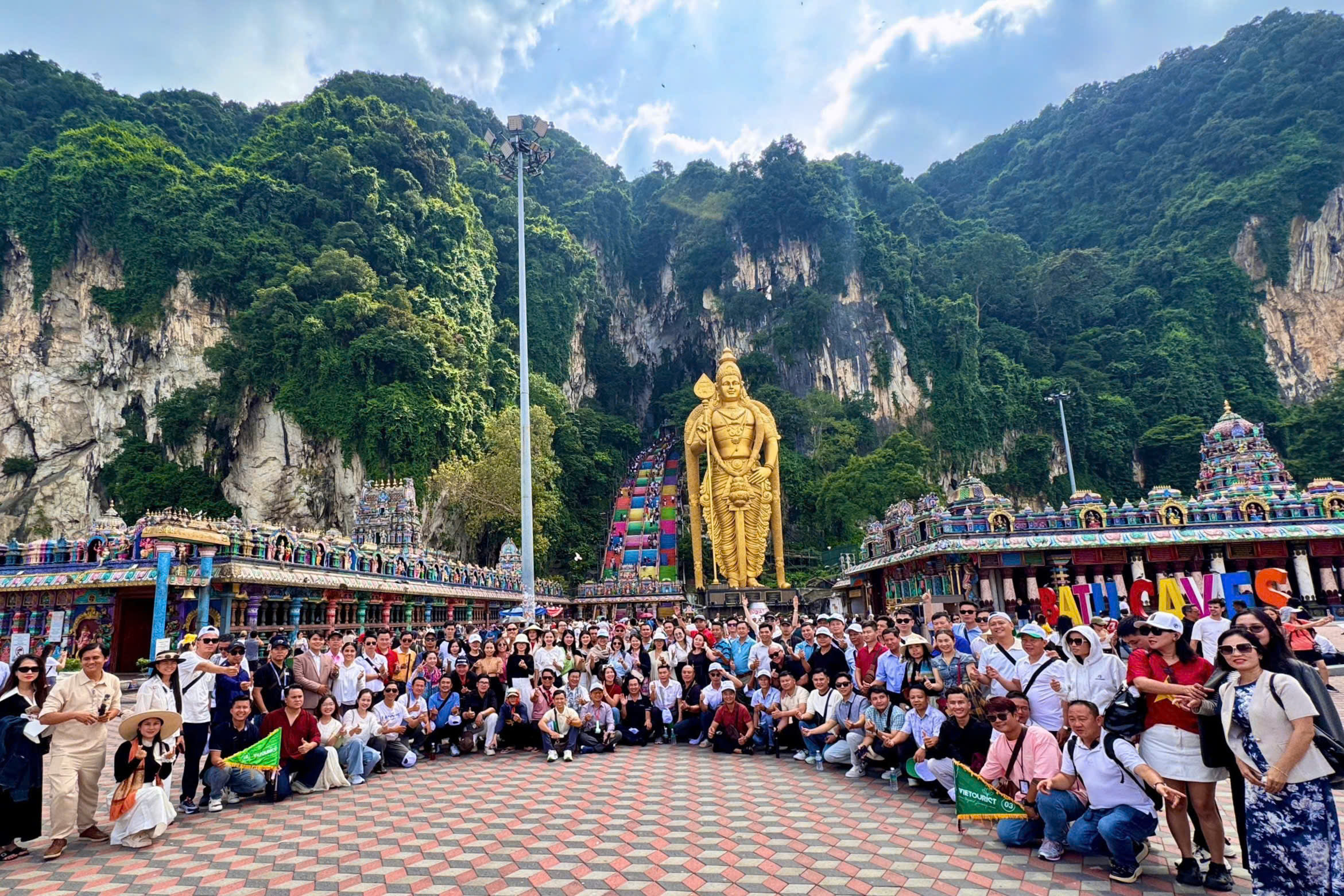 ĐẦU CHỦ CHUYÊN GIA SỔ ĐỎ LÀ AI? CƠ HỘI TRỞ THÀNH ĐẦU CHỦ QUẢN LÝ NGUỒN HÀNG