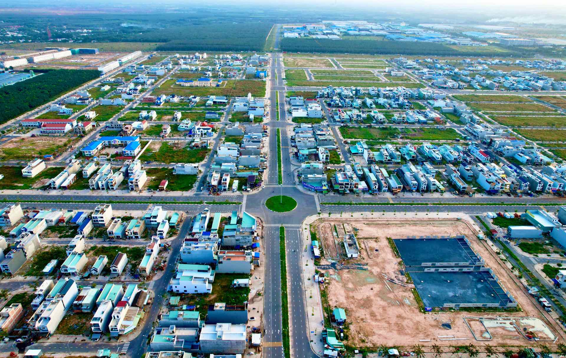 Tái định cư là gì: vòng đời một suất, khu tái định cư và bẫy mua suất giá rẻ