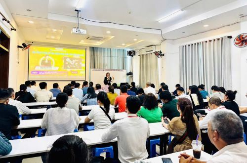 Môi Giới Bất Động Sản Sổ Đỏ Tuyển 200 CTV Bán Nhà Phố TP.HCM